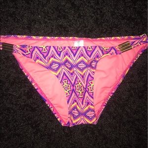 NEVER WORN tribal print bikini bottoms